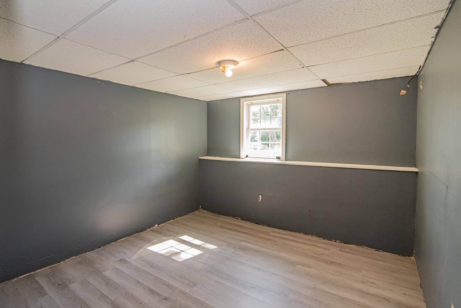 21 Elm Street Epping, NH 03042 - Photo 13 of 40