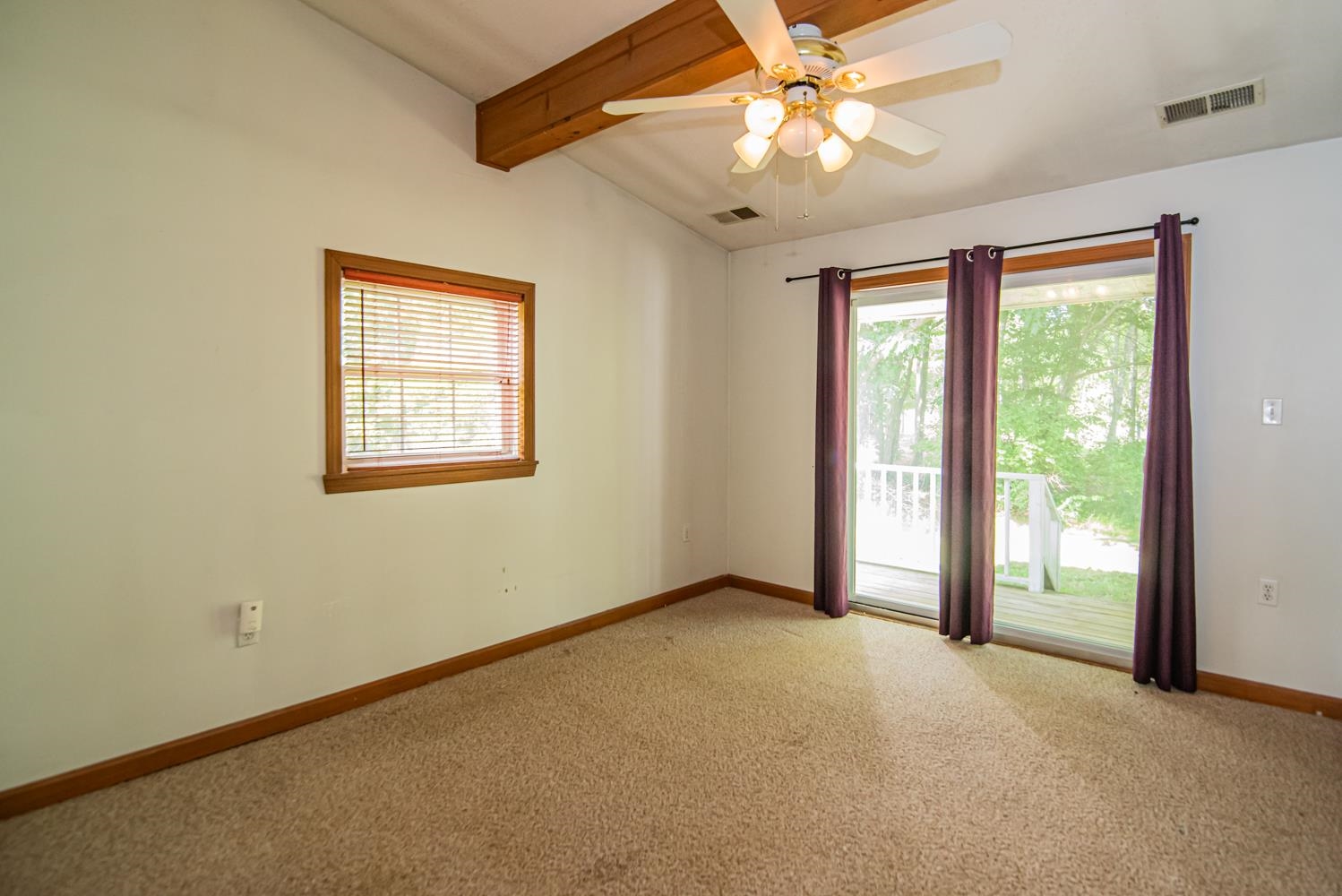 21 Elm Street Epping, NH 03042 - Photo 34 of 40