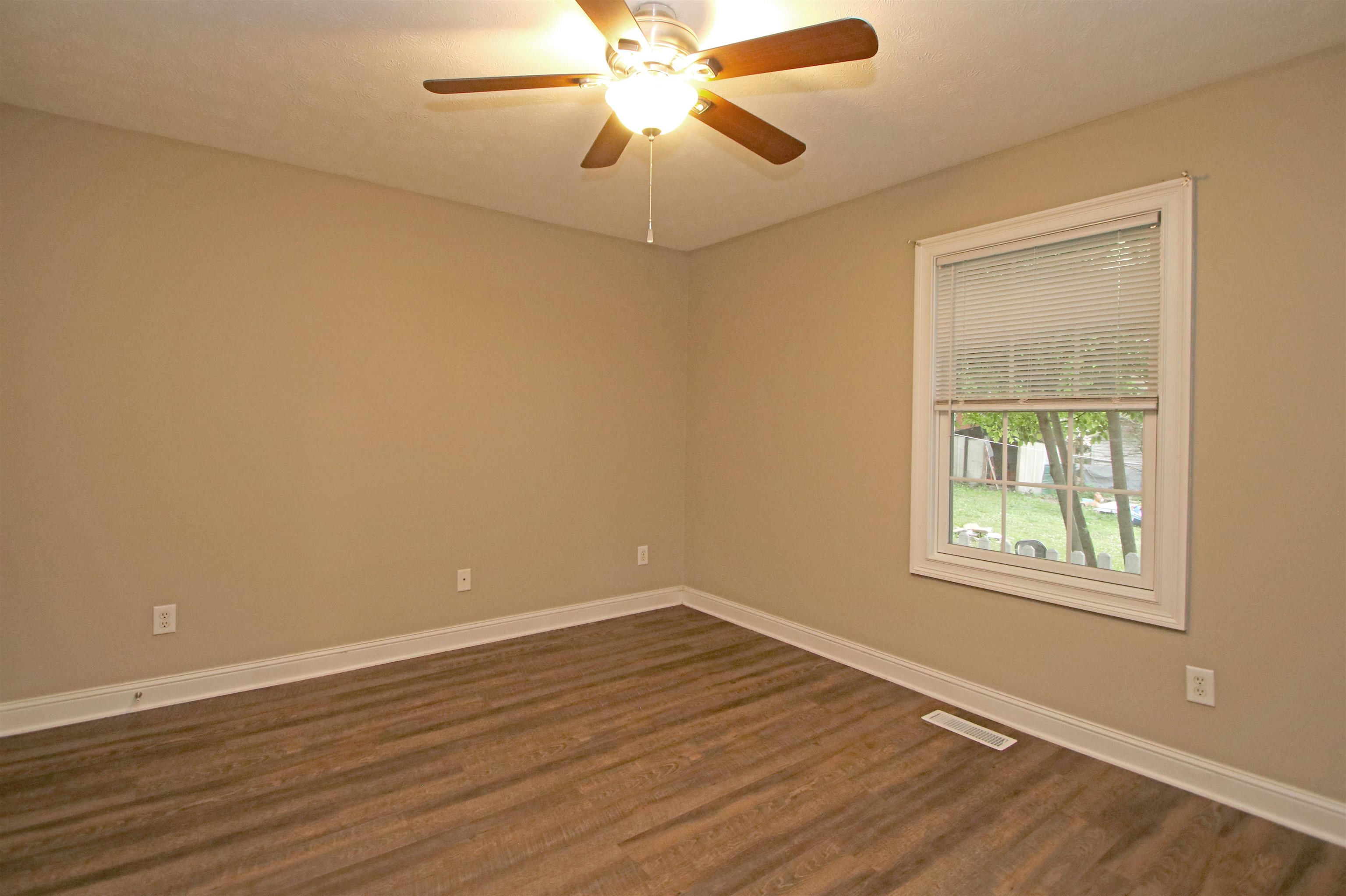 438 West Market Street Harrisonburg, VA 22802 - Photo 13 of 17