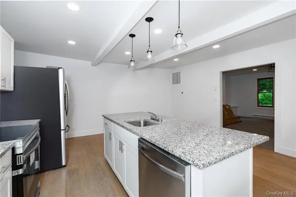 $2,400 | 681 Highway 216, Unit 2, Poughquag, NY 12570