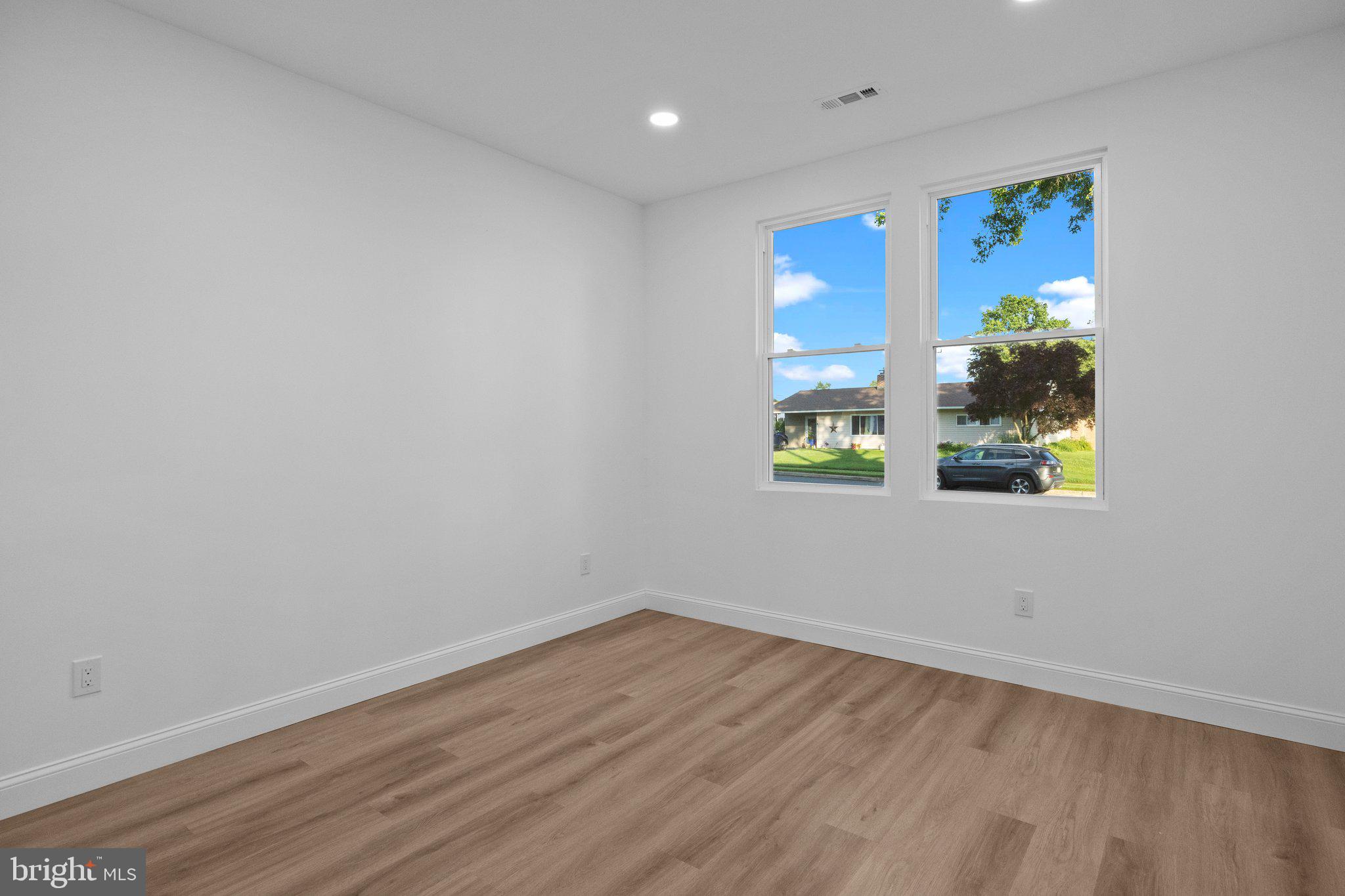 15 Basswood Road Levittown, PA 19057 - Photo 13 of 48