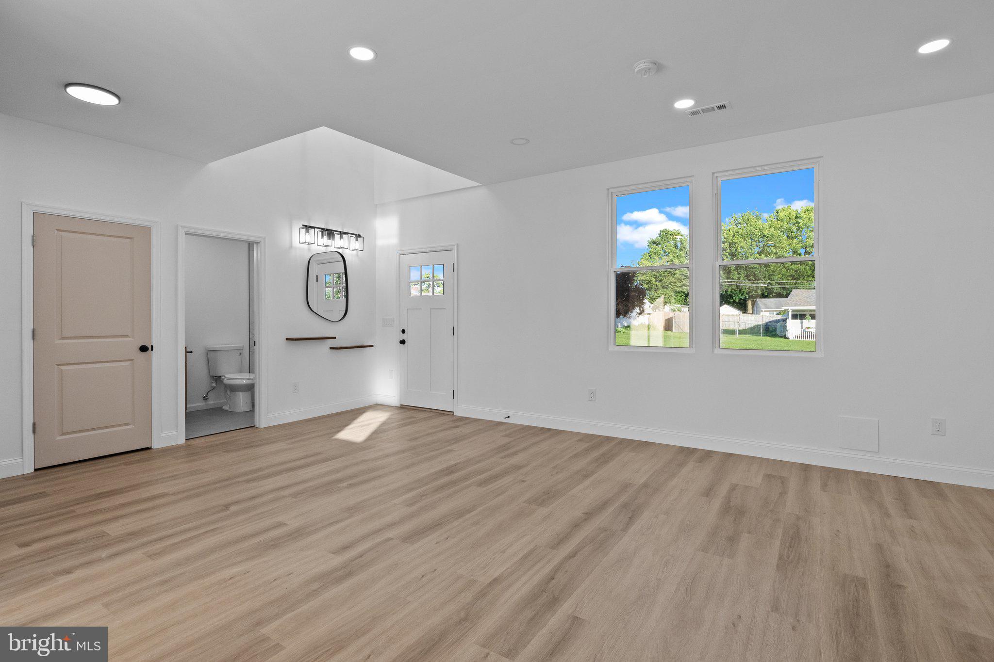 15 Basswood Road Levittown, PA 19057 - Photo 6 of 48