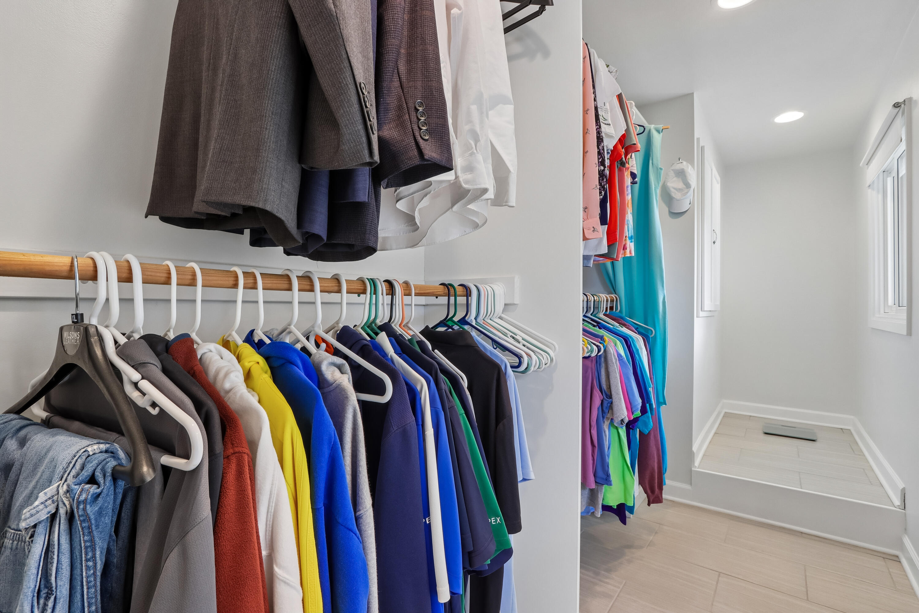 804 Lochtyn Ridge Wales, WI 53183 - Photo 23 of 58 Primary Closet