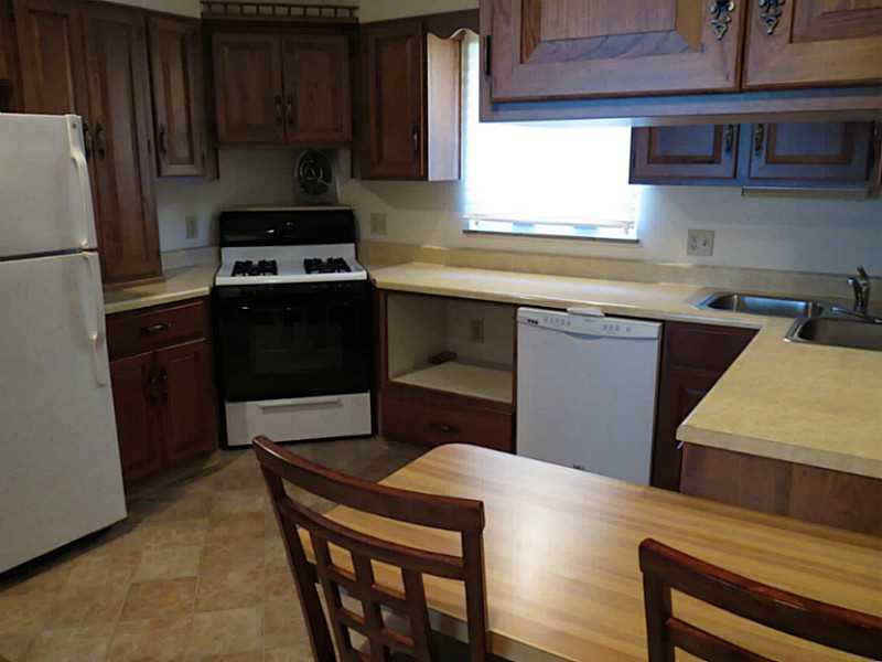 2089 Ridge Rd Extension Economy, PA 15003 - Photo 18 of 25 Kitchen.