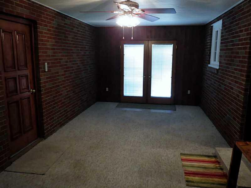 2089 Ridge Rd Extension Economy, PA 15003 - Photo 19 of 25 Den. Breezeway