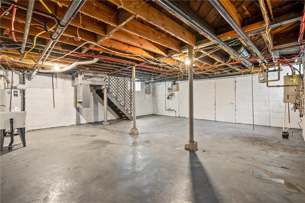 8619 Westwood Road Pittsburgh, PA 15235 - Photo 24 of 26 a view of empty room with wooden walls