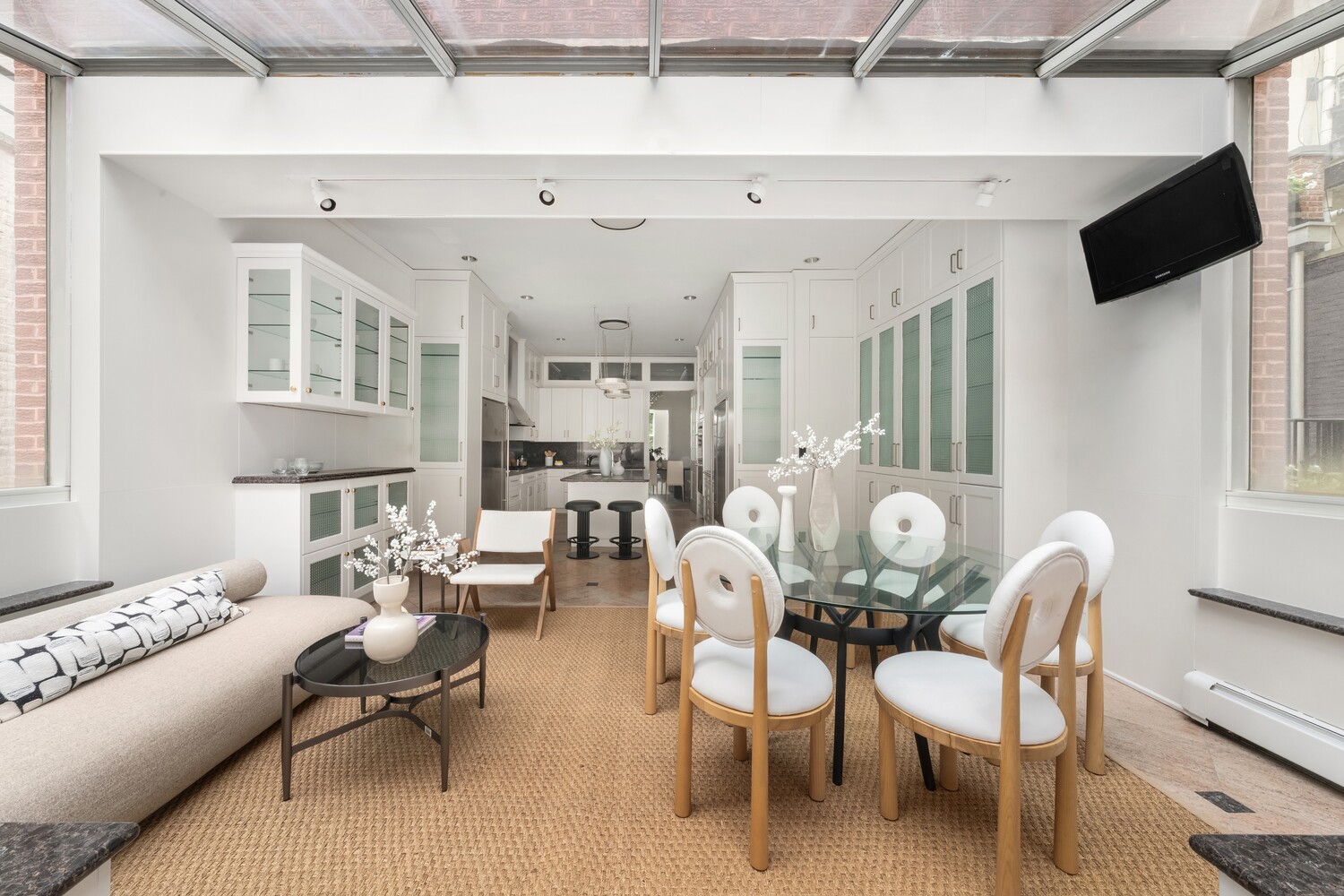 51 East 67th Street Manhattan, NY 10065 - Photo 6 of 21