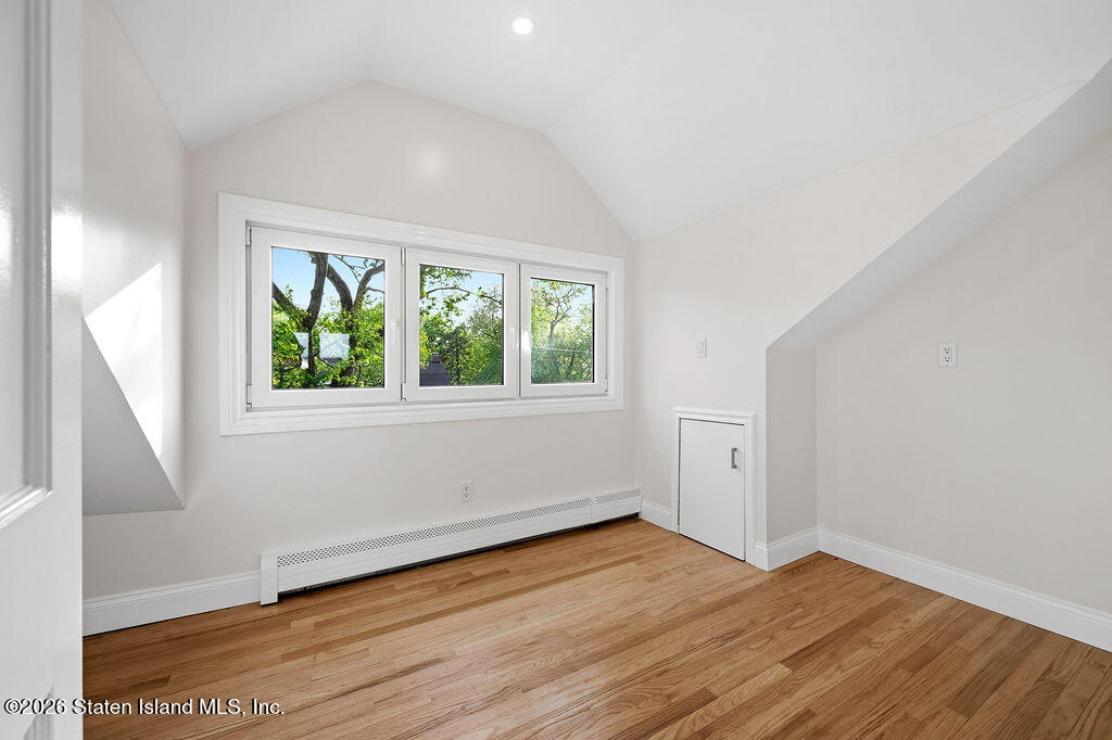 55 Wadsworth Road Staten Island, NY 10305 - Photo 31 of 47 55-wadsworth-rd-32