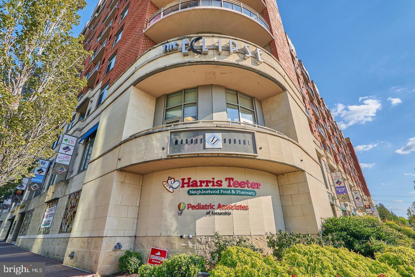 3650 South Glebe Road, Unit 454 Arlington, VA 22202 - Photo 44 of 50 Right in the community!