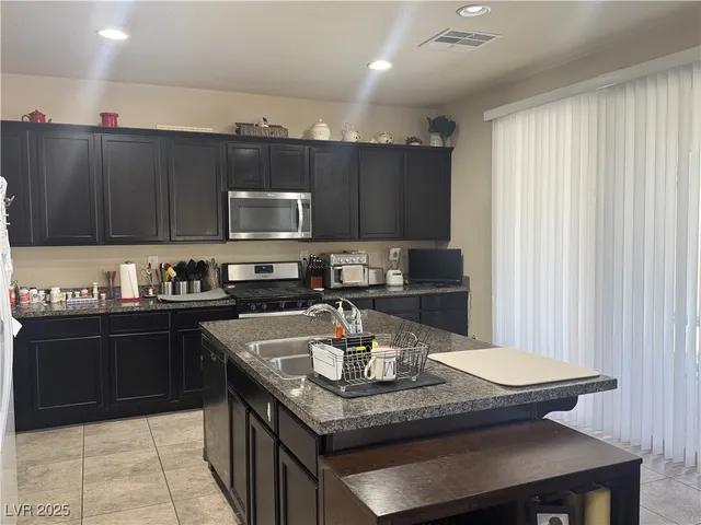 $599,000 | 933 Kimbark Avenue, Las Vegas, NV 89148