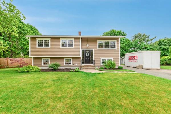 9 Cleveland Road Peabody, MA 01960 - Photo 1 of 28 Gallery Image 1
