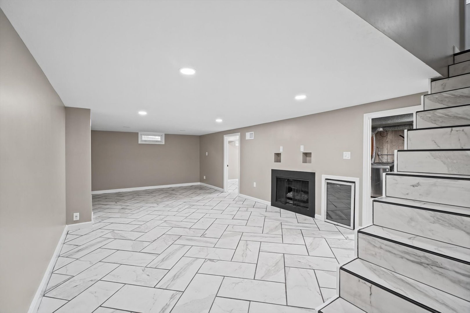 4038 Buckingham Drive Decatur, IL 62526 - Photo 31 of 46 Gallery Image 31