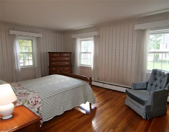 25 Sharon Road Melrose, MA 02176 - Photo 10 of 15 Gallery Image 10