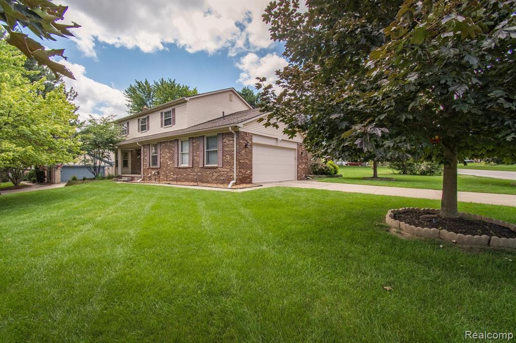 2604 Winter Park Road Rochester Hills, MI 48309 - Photo 3 of 48