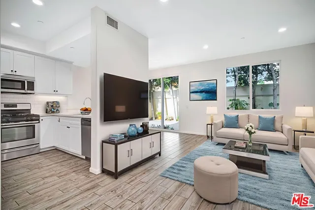 $778,000 | 15215 West Fred Way, Van Nuys, CA 91405