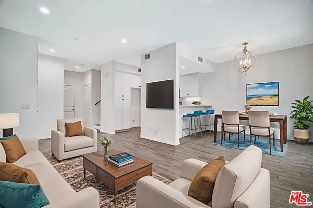 $778,000 | 15215 West Fred Way, Van Nuys, CA 91405