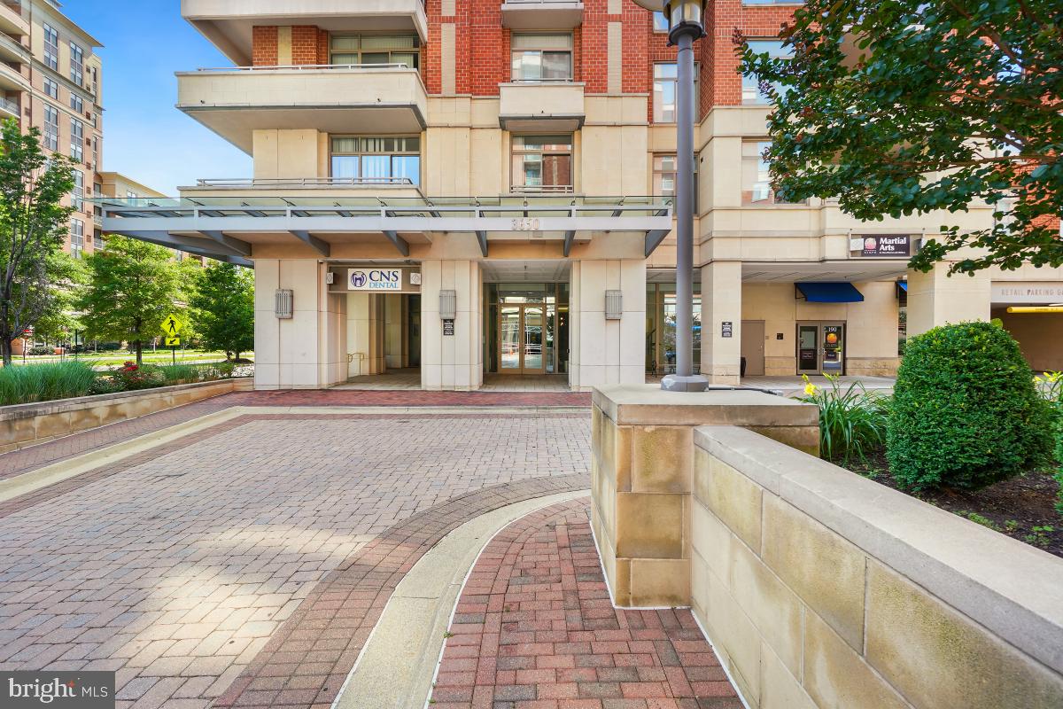 3650 South Glebe Road, Unit 653 Arlington, VA 22202 - Photo 3 of 46