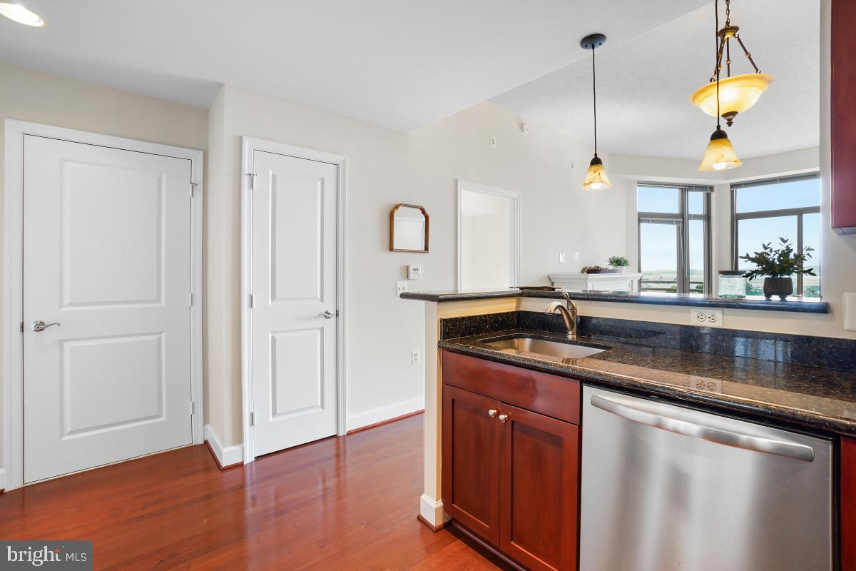 3650 South Glebe Road, Unit 653 Arlington, VA 22202 - Photo 10 of 46