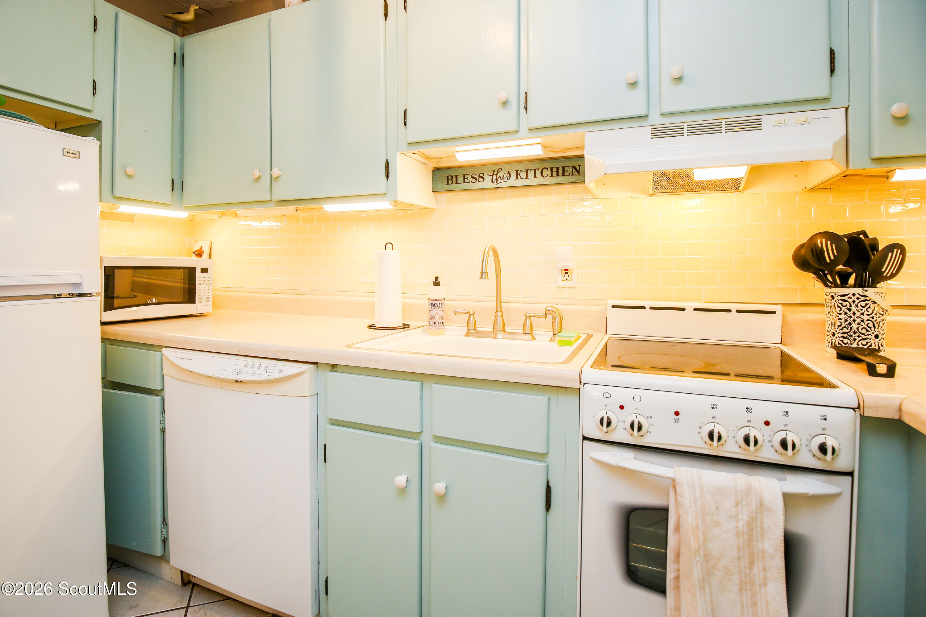 1500 Demere Road, Unit E4 St. Simons Island, GA 31522 - Photo 6 of 9