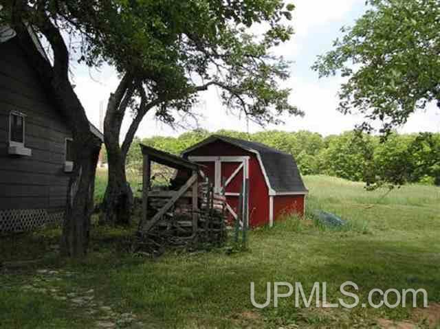228 Helgemo Road Iron River, MI 49935 - Photo 6 of 22