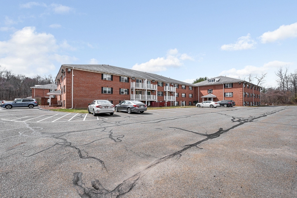 18 Leonard Road, Unit 18 Boxborough, MA 01719 - Photo 14 of 17