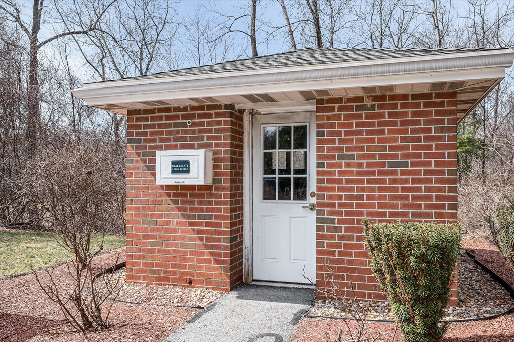 18 Leonard Road, Unit 18 Boxborough, MA 01719 - Photo 16 of 17