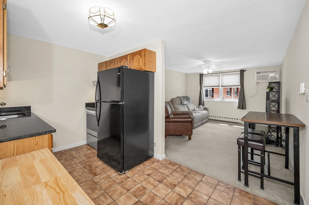 18 Leonard Road, Unit 18 Boxborough, MA 01719 - Photo 5 of 17