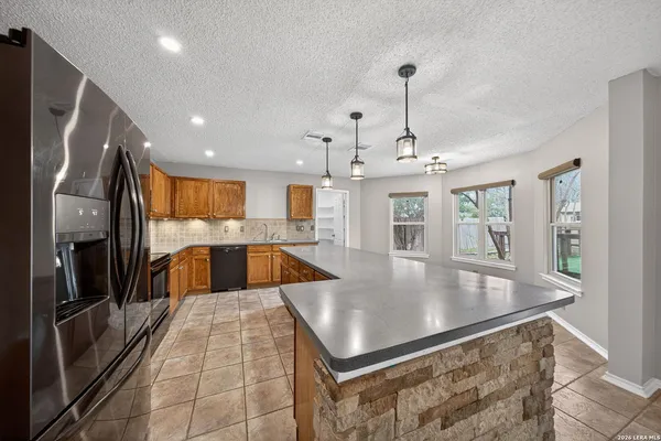 $2,200 | 7019 Jade Field, San Antonio, TX 78240