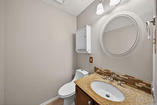 $2,200 | 7019 Jade Field, San Antonio, TX 78240