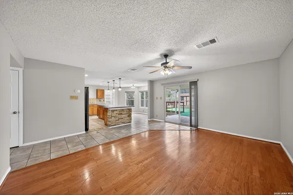 $2,200 | 7019 Jade Field, San Antonio, TX 78240