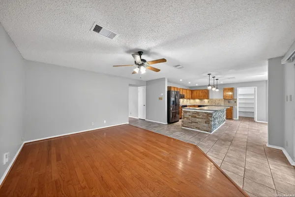 $2,200 | 7019 Jade Field, San Antonio, TX 78240