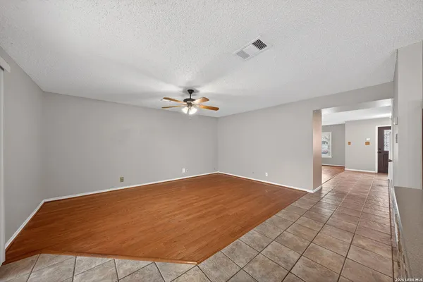 $2,200 | 7019 Jade Field, San Antonio, TX 78240