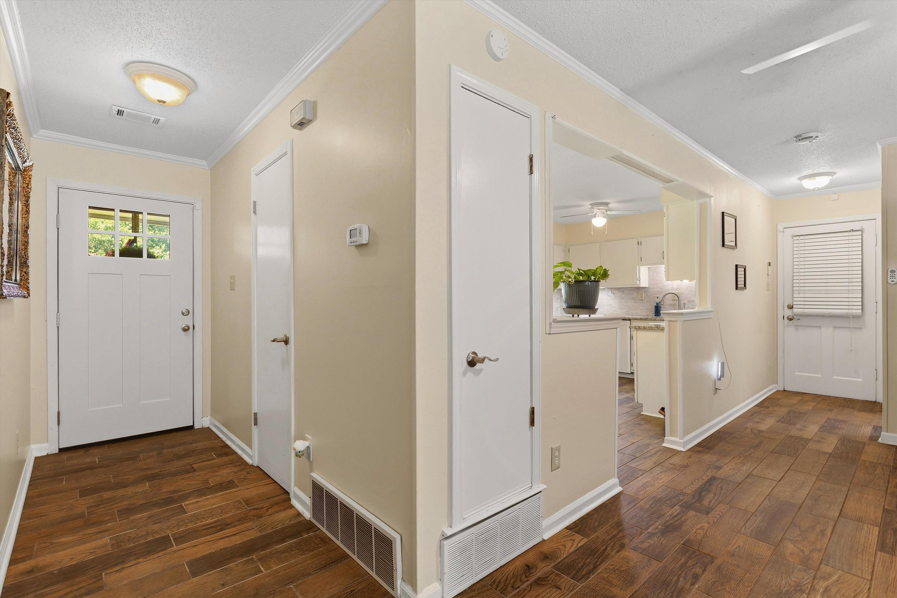 1116 Peyton Ridge Drive Collierville, TN 38017 - Photo 4 of 36 Gallery Image 4