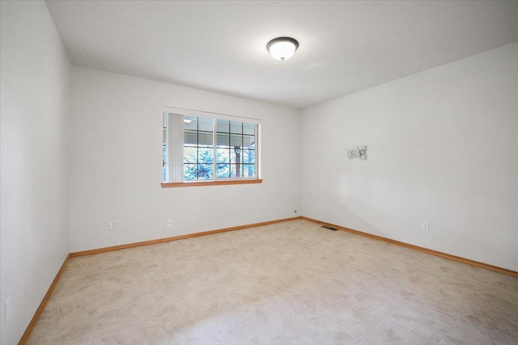 497 East Stutler Road Spokane, WA 99224 - Photo 20 of 37