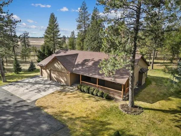 $685,000 | 497 East Stutler Road, Spokane, WA 99224