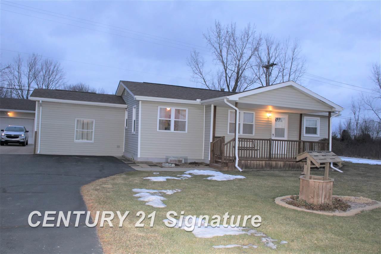 14162 Gratiot Road Hemlock, MI 48626 - Photo 1 of 33