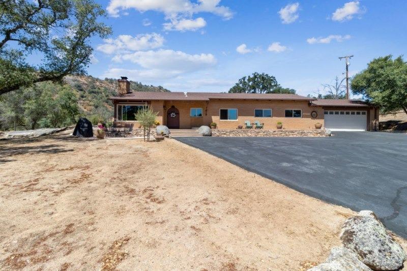 17350 Morgan Canyon Road Prather, CA 93651 - Photo 3 of 44 Gallery Image 3