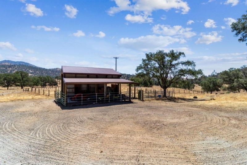 17350 Morgan Canyon Road Prather, CA 93651 - Photo 7 of 44 Gallery Image 7