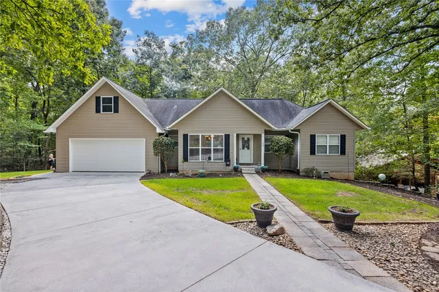 $535,000 | 120 Warpaint Lane, Westminster, SC 29693