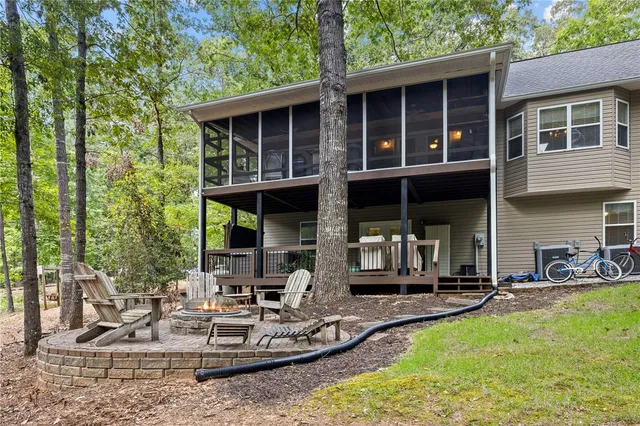 $535,000 | 120 Warpaint Lane, Westminster, SC 29693