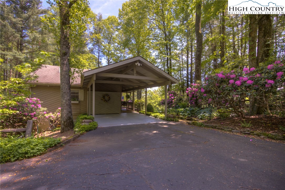 404 Meadow View Road Glade Valley, NC 28627 - Photo 3 of 30 Gallery Image 3