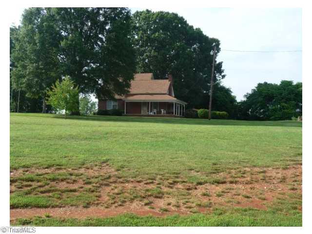 141 Orchard Road Mayodan, NC 27027 - Photo 1 of 6 Exterior Front.
