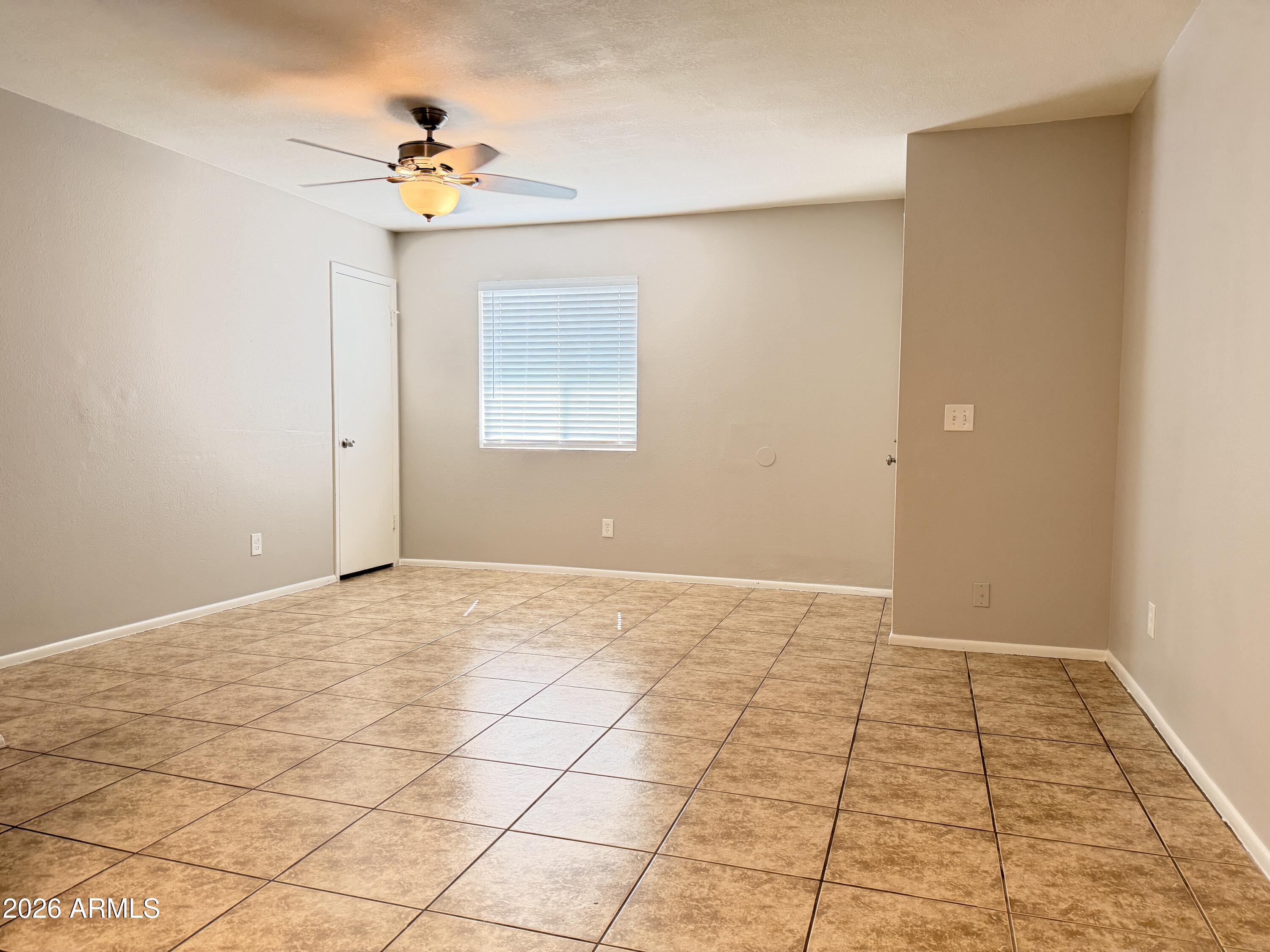 492 West 18th Avenue, Unit 2 Apache Junction, AZ 85120 - Photo 2 of 7 18th living room