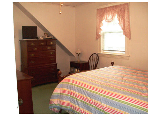 35 Canterbury Road Newton, MA 02461 - Photo 12 of 13