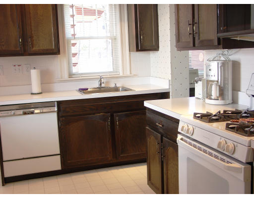 35 Canterbury Road Newton, MA 02461 - Photo 7 of 13