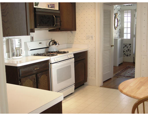35 Canterbury Road Newton, MA 02461 - Photo 8 of 13
