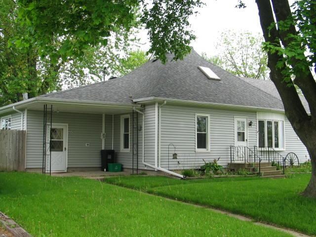 534 Willow Street Bennett, IA 52721 - Photo 2 of 24 Gallery Image 2