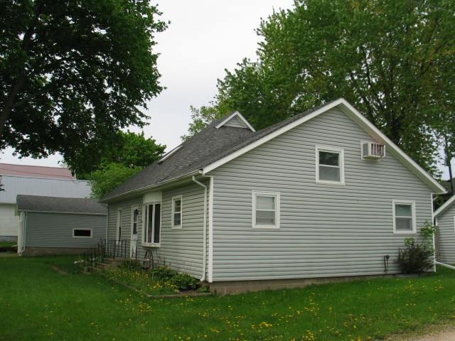 534 Willow Street Bennett, IA 52721 - Photo 23 of 24 Gallery Image 23