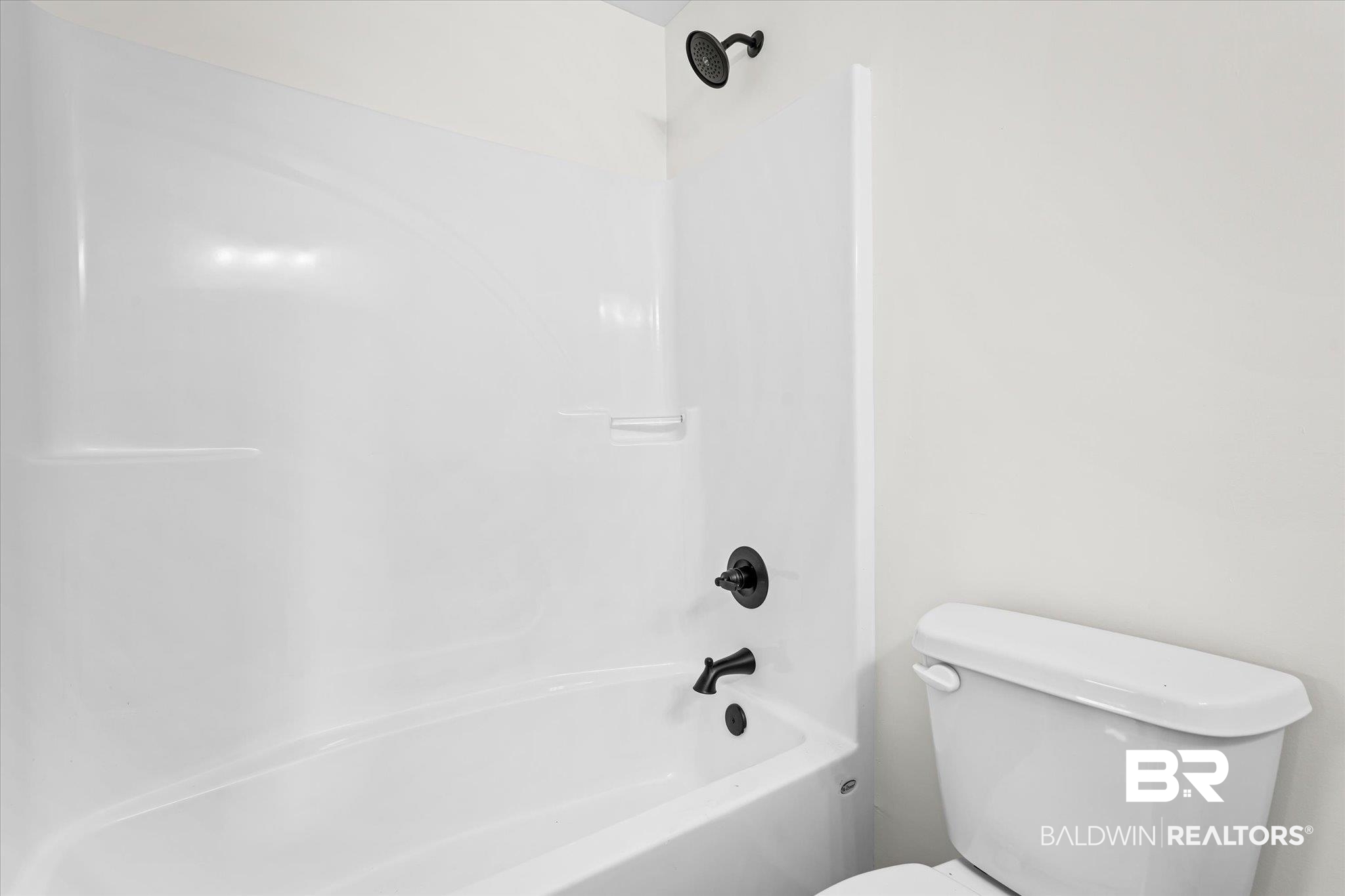 22771 Racine Street Robertsdale, AL 36567 - Photo 14 of 21 master bath