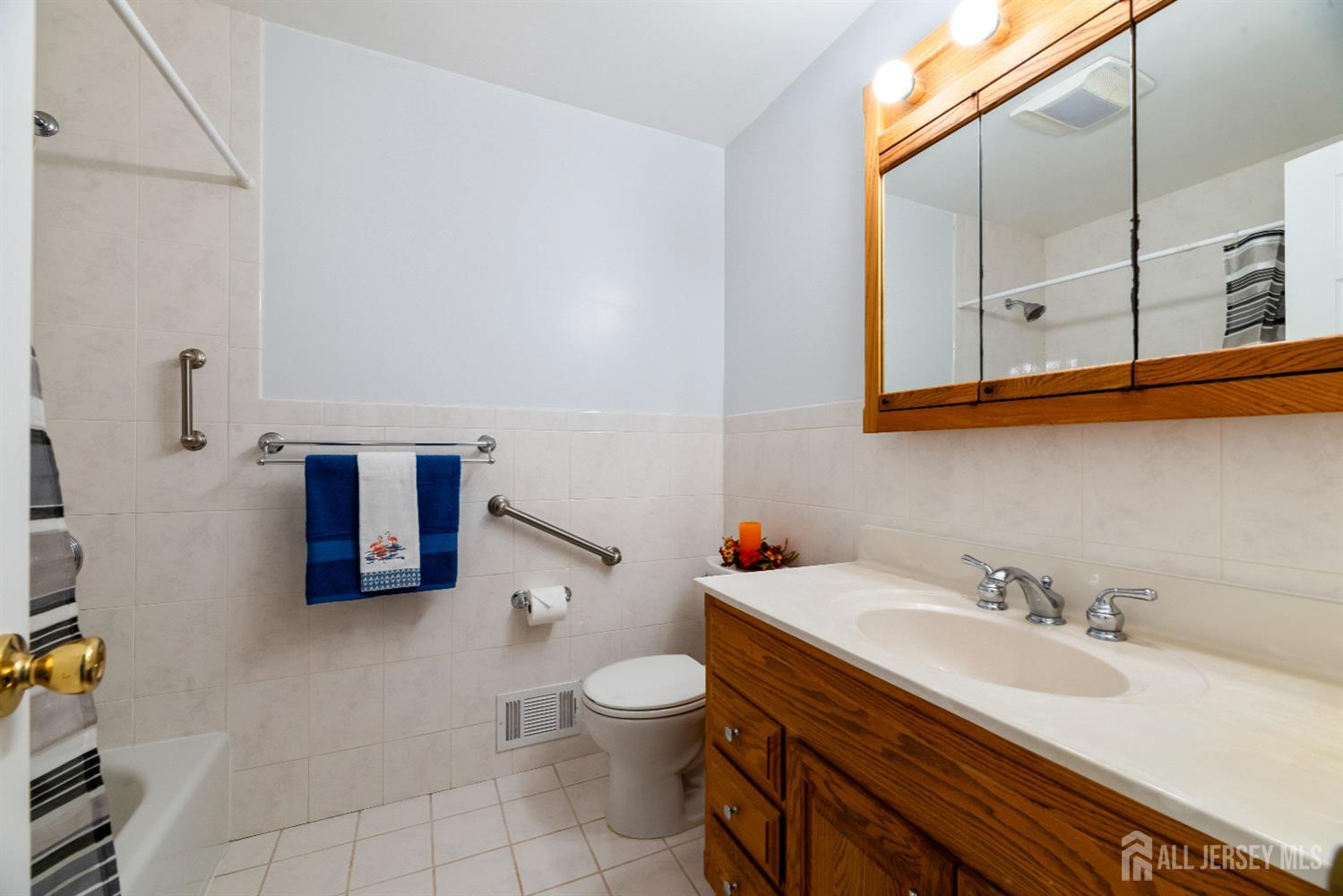 53 Rath Lane East Brunswick, NJ 08816 - Photo 40 of 65 Gallery Image 40